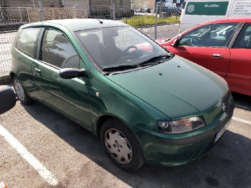 fiat punto berlina (188) del año 2001