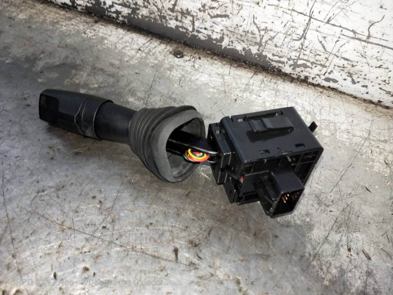 Recambio de mando luces para chevrolet captiva 2.0 vcdi lt referencia OEM IAM 202005410  