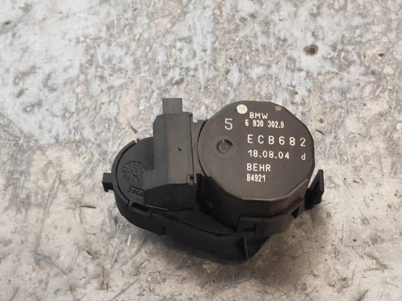 Recambio de motor apertura trampillas climatizador para bmw serie 6 coupe (e63) 4.4 v8 32v cat referencia OEM IAM 69303039  