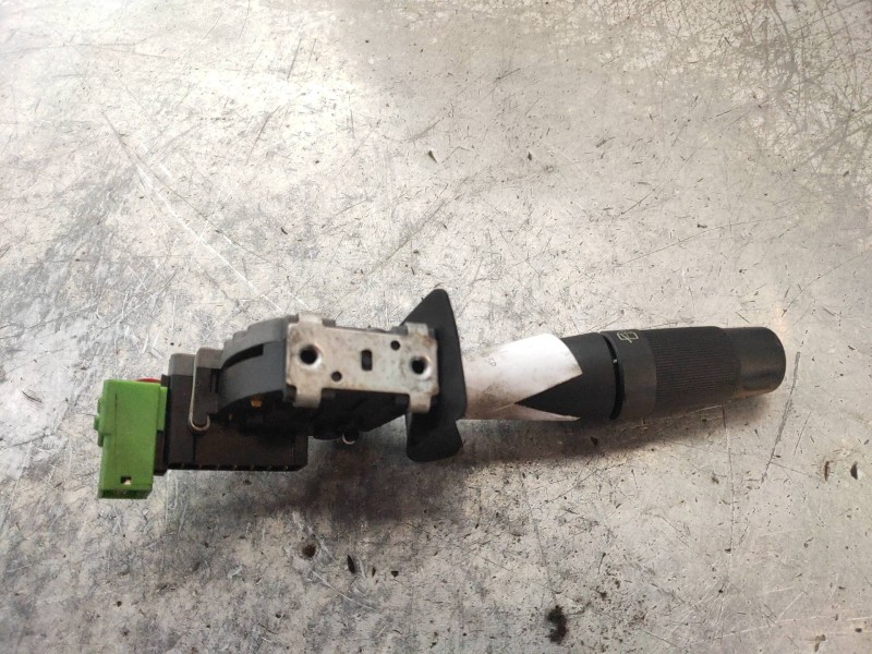 Recambio de mando limpia para peugeot 205 berlina 1.8 d generation referencia OEM IAM   