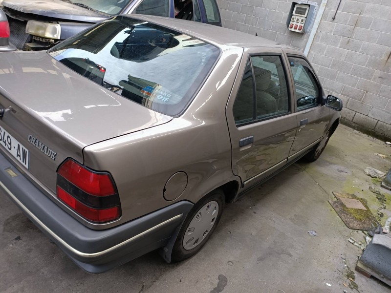 renault 19 (b/c/l53) del año 1990