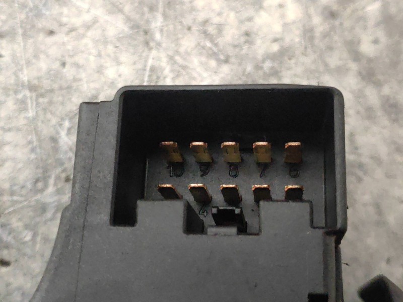 Recambio de mando limpia para ford fiesta (cbk) ambiente referencia OEM IAM 2S6T17A553AA  