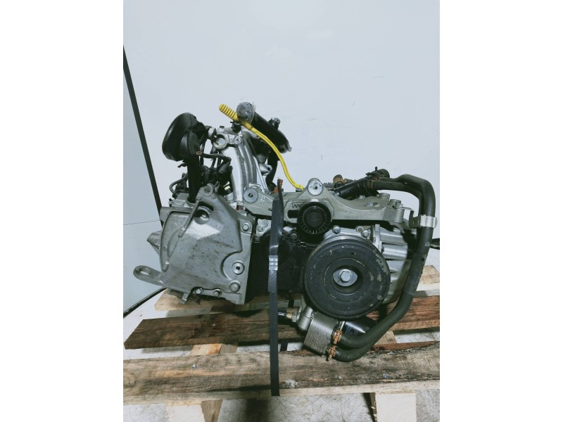 Recambio de motor completo para renault clio grandtour exception referencia OEM IAM D4FH784 F127564 