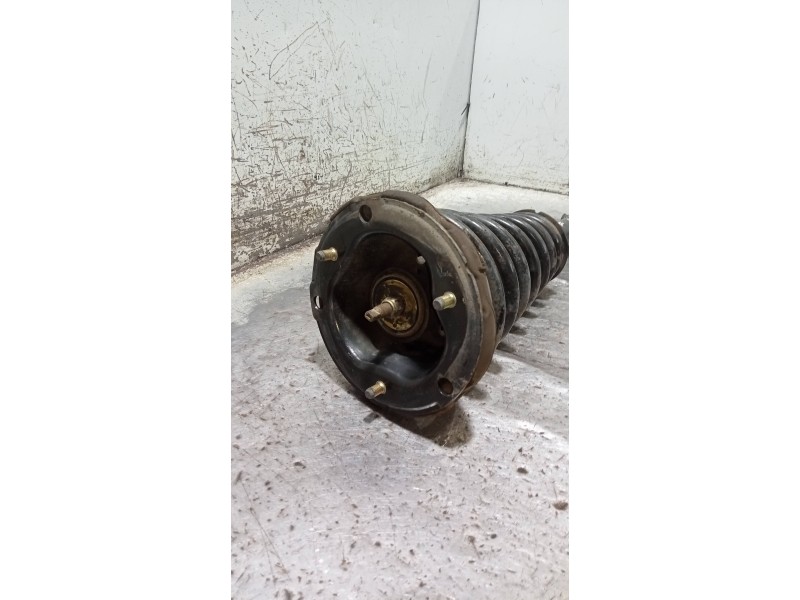 Recambio de amortiguador delantero izquierdo para nissan primera trav. (wp11) básico referencia OEM IAM   
