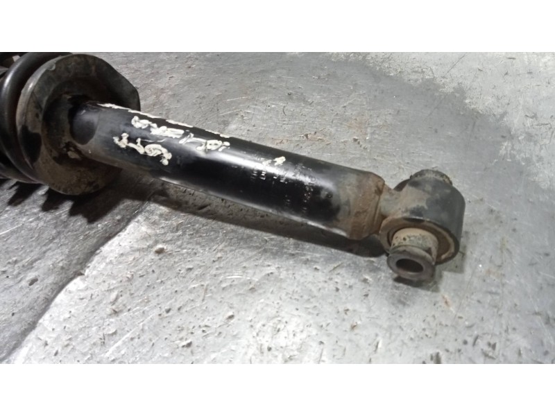 Recambio de amortiguador delantero izquierdo para nissan primera trav. (wp11) básico referencia OEM IAM   