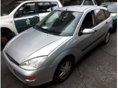 ford focus berlina (cak) del año 2001