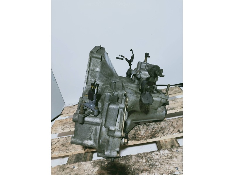 Recambio de caja cambios para honda accord berlina (cg7-9/ch1-7) 2.0 16v cat referencia OEM IAM U2J4 1042903 