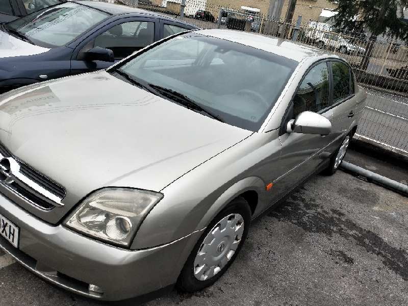 opel vectra c berlina del año 2002