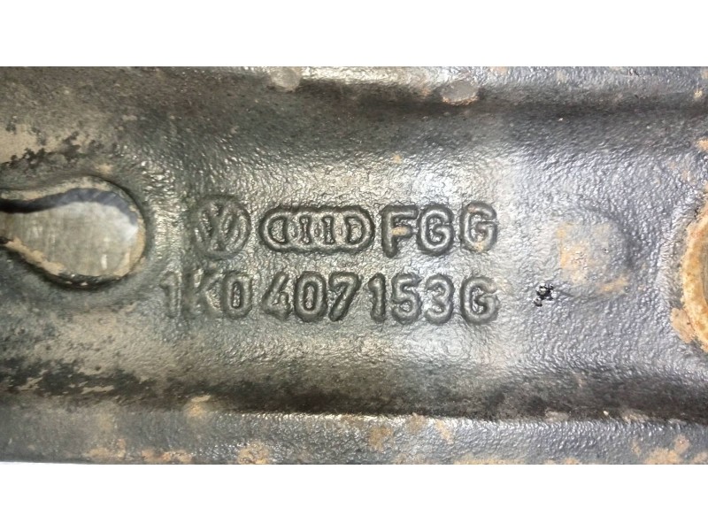 Recambio de brazo suspension inferior delantero izquierdo para volkswagen golf iv berlina (1j1) básico referencia OEM IAM   