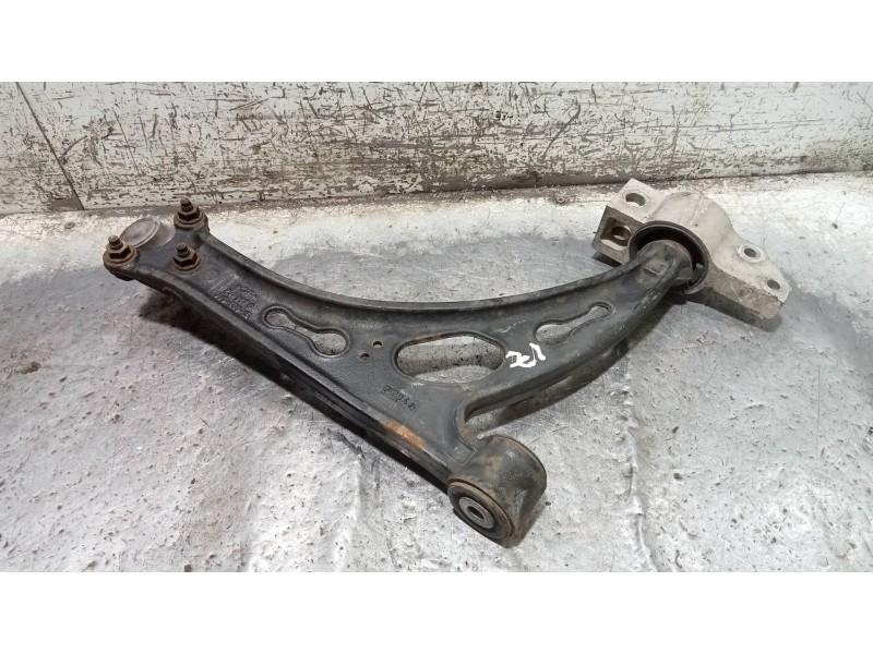 Recambio de brazo suspension inferior delantero izquierdo para volkswagen golf iv berlina (1j1) básico referencia OEM IAM   