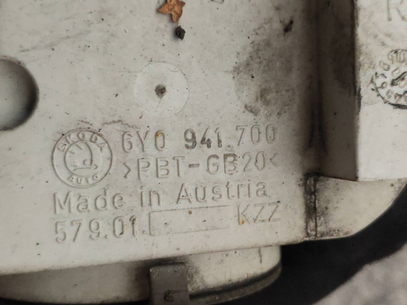 Recambio de faro antiniebla derecho para skoda fabia (6y2/6y3) comfort referencia OEM IAM 6Y0941700  