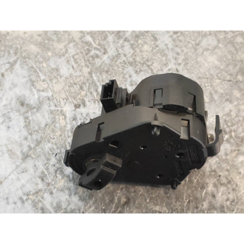 Recambio de motor apertura trampillas climatizador para bmw serie 6 coupe (e63) 4.4 v8 32v cat referencia OEM IAM 69303039  