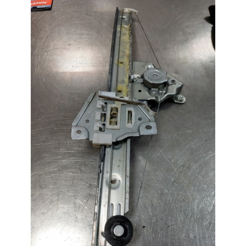 Recambio de elevalunas trasero izquierdo para suzuki grand vitara jb (jt) 1,9 ltr. ddis jlx-e 5-türig referencia OEM IAM   