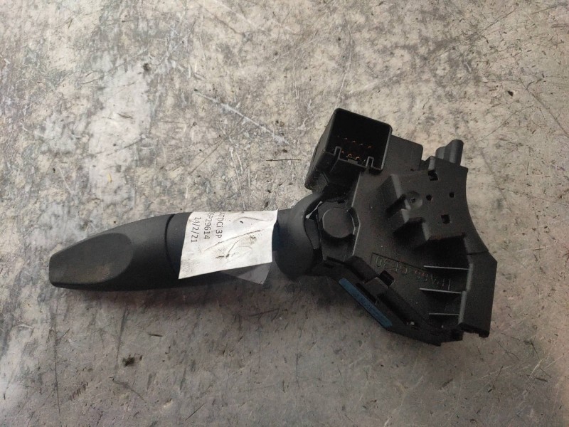 Recambio de mando luces para ford fiesta (cbk) ambiente referencia OEM IAM 1S7T13335AE  