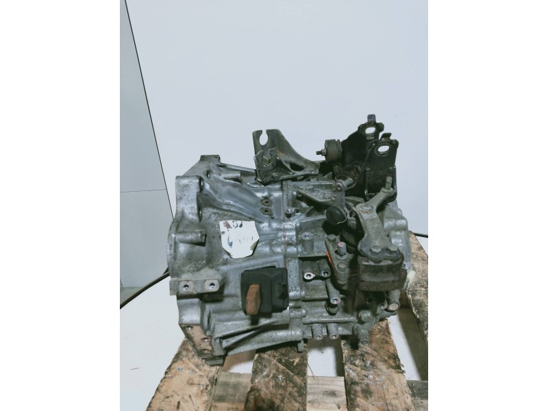 Recambio de caja cambios para toyota avensis wagon (t25) 2.0 turbodiesel cat referencia OEM IAM A7Y15712  
