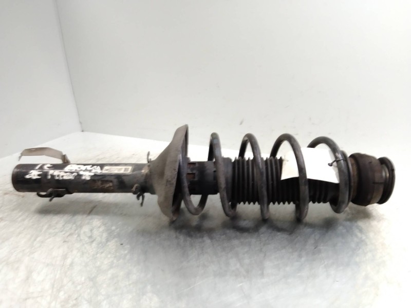 Recambio de amortiguador delantero izquierdo para volkswagen bora berlina (1j2) 1.9 tdi referencia OEM IAM 1J0413031BH  