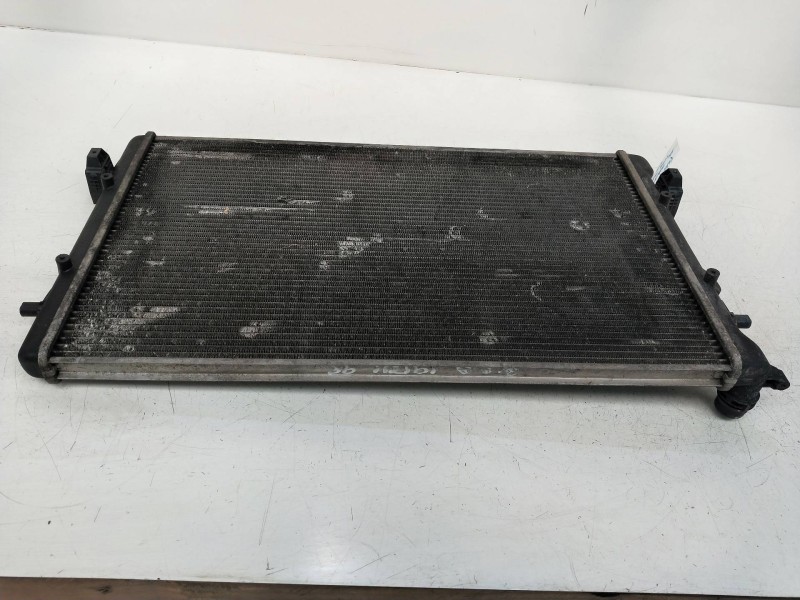 Recambio de radiador agua para volkswagen bora berlina (1j2) 1.9 tdi referencia OEM IAM 1J0121253AD  