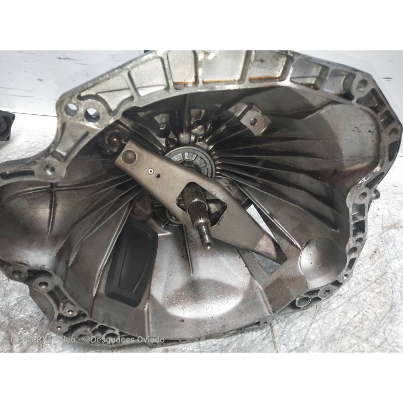 Recambio de caja cambios para ford transit, caja cerr. corto 95 2.5 d referencia OEM IAM 88VTVAC8 FOB 3F29 