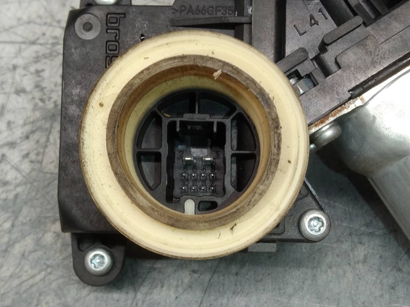 Recambio de elevalunas delantero izquierdo para toyota yaris (ksp9/scp9/nlp9) básico referencia OEM IAM 857020F010 983712100 5P