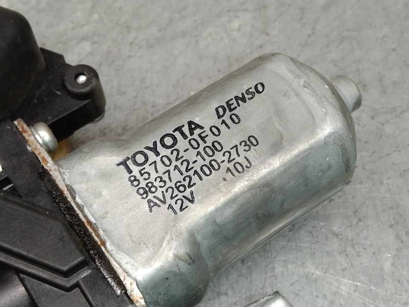Recambio de elevalunas delantero izquierdo para toyota yaris (ksp9/scp9/nlp9) básico referencia OEM IAM 857020F010 983712100 5P