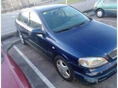 opel astra g berlina del año 2000