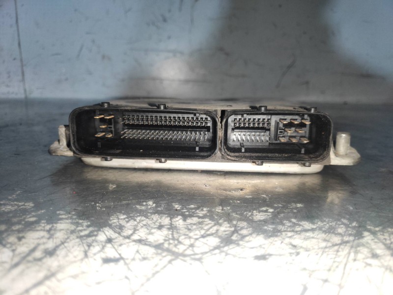 Recambio de centralita motor uce para seat leon (1m1) sport f.r. referencia OEM IAM 0281010687 038906019FK BOSCH