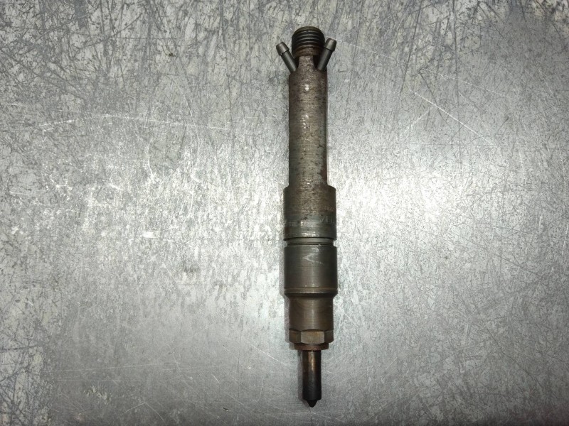 Recambio de inyector para audi a4 berlina (b5) 1.9 tdi referencia OEM IAM 028130201T  