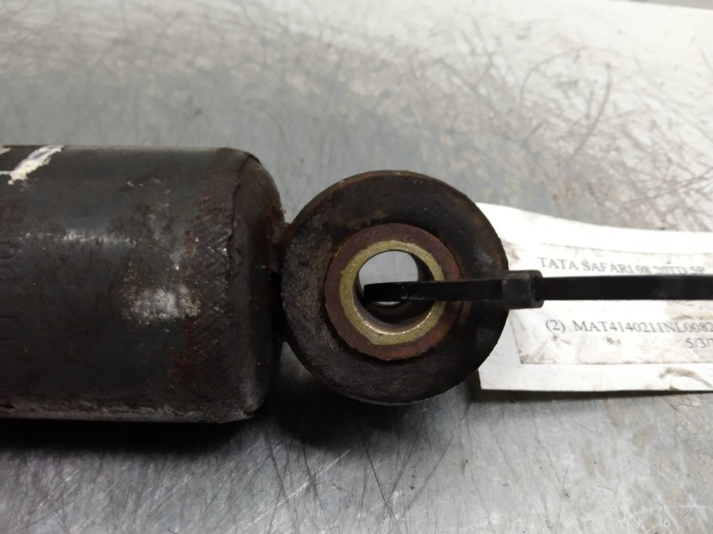 Recambio de amortiguador trasero para tata safari 2.0 td referencia OEM IAM   