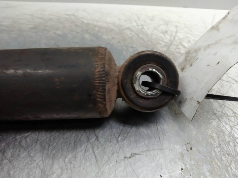 Recambio de amortiguador trasero para tata telco-sport 1.9d referencia OEM IAM   