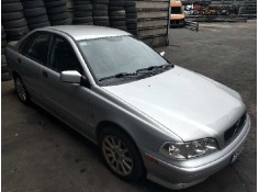 volvo s40 berlina del año 2000