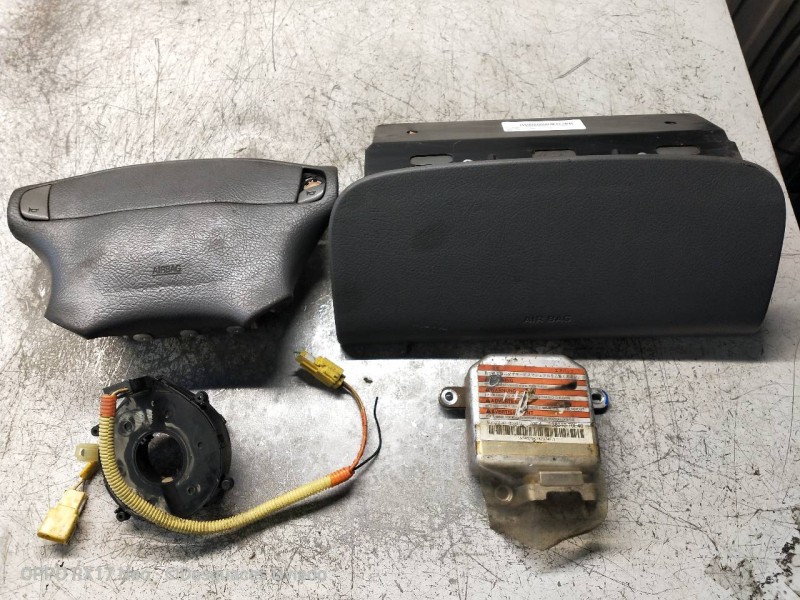 Recambio de kit airbag para santana 300 20hdi referencia OEM IAM   
