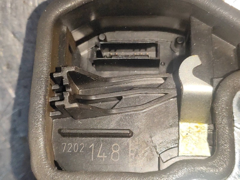 Recambio de motor cierre centralizado trasero derecho para bmw x5 (e70) 3.0d referencia OEM IAM 7202148  