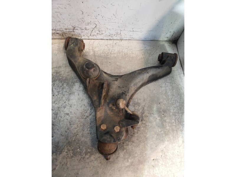 Recambio de brazo suspension inferior delantero derecho para mitsubishi montero (v60/v70) 3.2 di-d avance (5-ptas.) referencia O