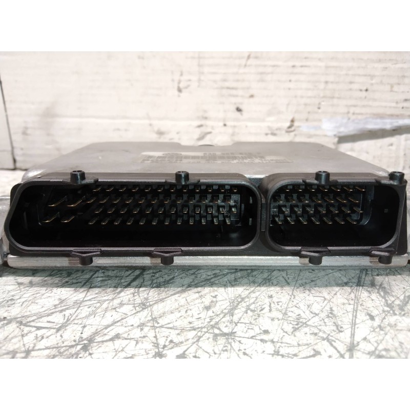 Recambio de centralita motor uce para volkswagen passat variant (3b5) comfortline referencia OEM IAM 0281001720 038906018P 