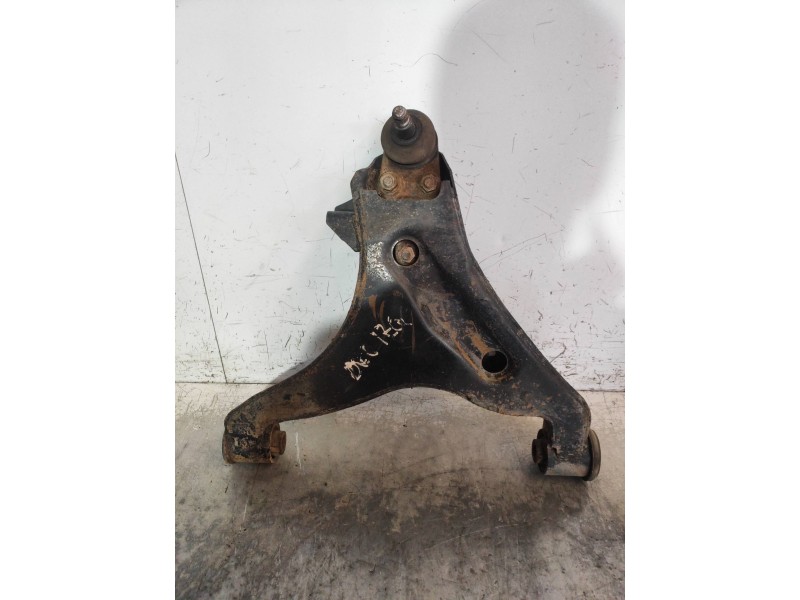 Recambio de brazo suspension inferior delantero izquierdo para mitsubishi montero (v60/v70) 3.2 di-d avance (5-ptas.) referencia