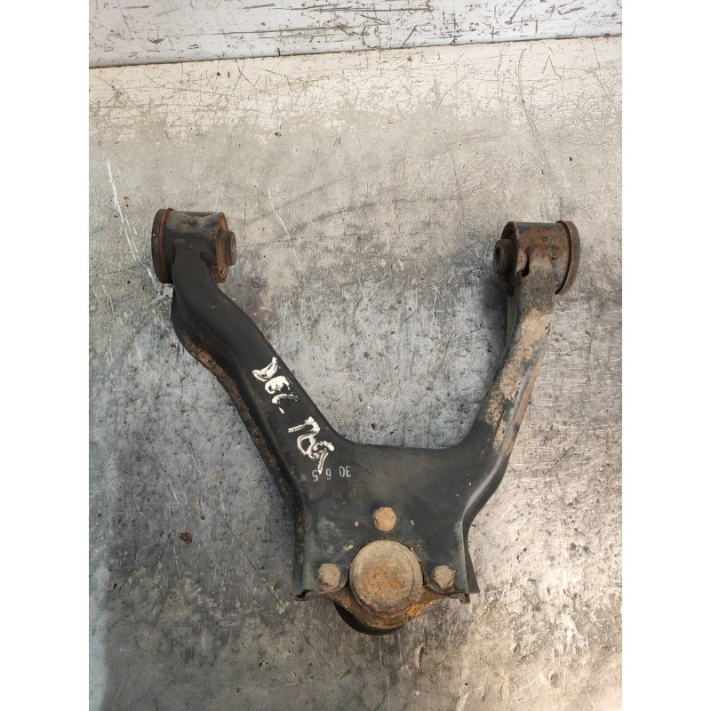 Recambio de brazo suspension superior delantero izquierdo para mitsubishi montero (v60/v70) 3.2 di-d avance (5-ptas.) referencia