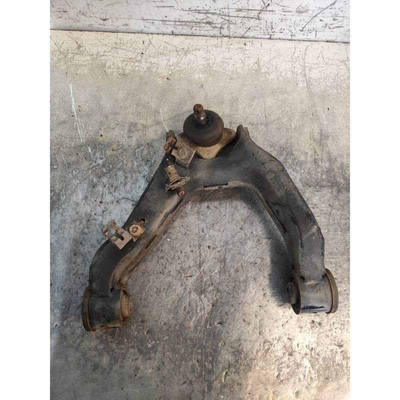 Recambio de brazo suspension superior delantero izquierdo para mitsubishi montero (v60/v70) 3.2 di-d avance (5-ptas.) referencia
