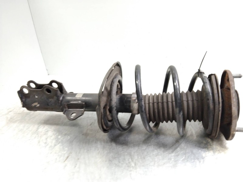 Recambio de amortiguador delantero derecho para toyota auris luna referencia OEM IAM   