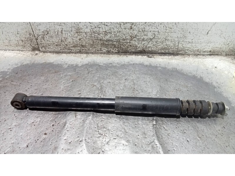 Recambio de amortiguador trasero derecho para dacia sandero podium referencia OEM IAM   