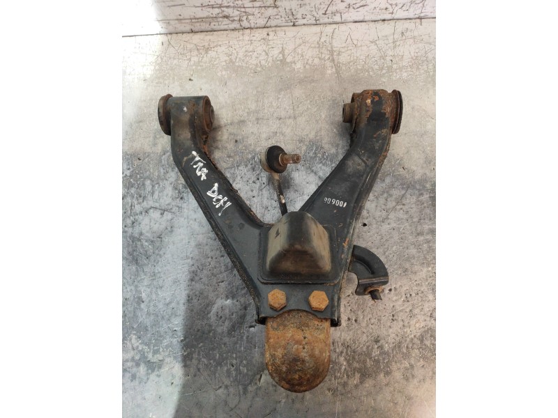 Recambio de brazo suspension superior trasero derecho para mitsubishi montero (v60/v70) 3.2 di-d avance (5-ptas.) referencia OEM