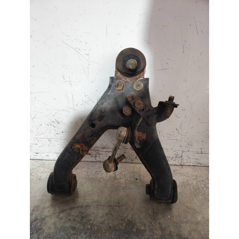 Recambio de brazo suspension superior trasero derecho para mitsubishi montero (v60/v70) 3.2 di-d avance (5-ptas.) referencia OEM