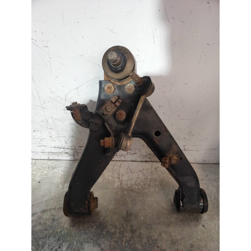 Recambio de brazo suspension superior trasero izquierdo para mitsubishi montero (v60/v70) 3.2 di-d avance (5-ptas.) referencia O
