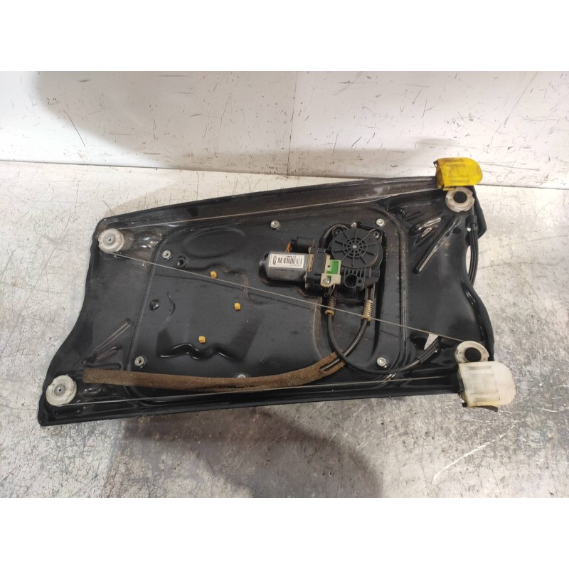 Recambio de elevalunas delantero derecho para land rover freelander (lr2) 2.2 td4 referencia OEM IAM 6H5223200AJ 3607M C7Y2A
