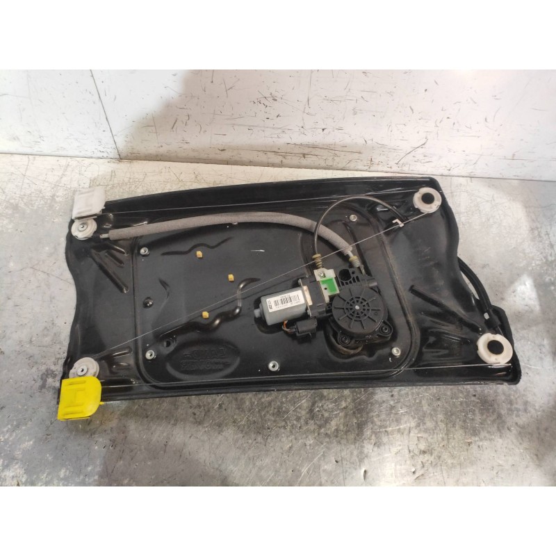 Recambio de elevalunas delantero izquierdo para land rover freelander (lr2) 2.2 td4 referencia OEM IAM 6H5223201AP 2115M 0772A