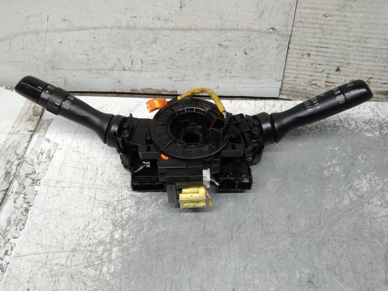 Recambio de mando luces para toyota yaris (ksp9/scp9/nlp9) básico referencia OEM IAM   