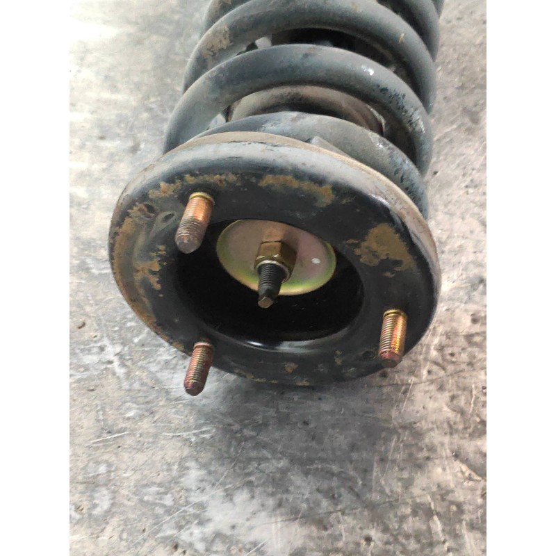 Recambio de amortiguador delantero derecho para mitsubishi montero (v60/v70) 3.2 di-d avance (5-ptas.) referencia OEM IAM MR5542