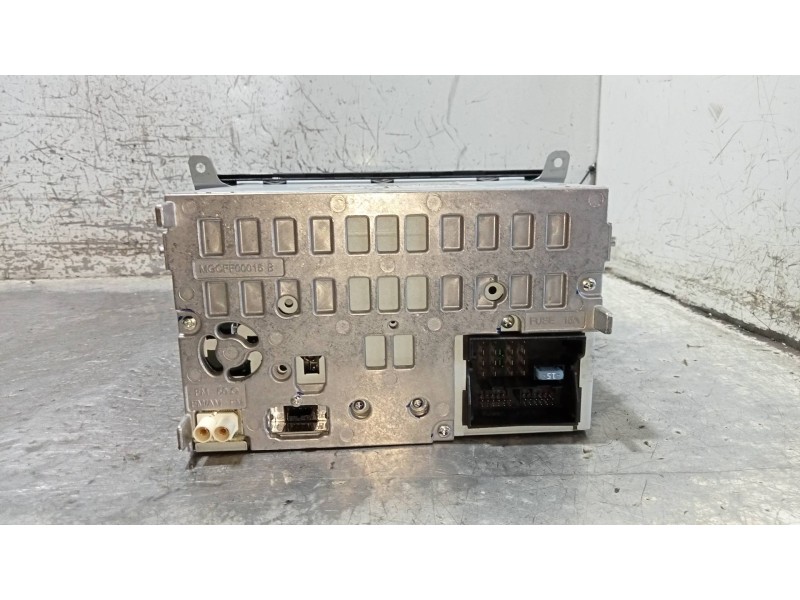 Recambio de sistema audio / radio cd para audi a4 avant (8k5) (2008) 2.0 16v tdi referencia OEM IAM 8T1035186P  