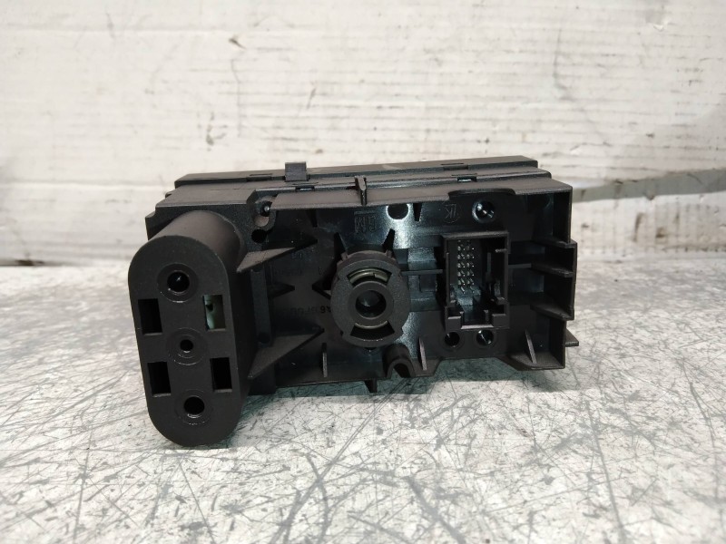 Recambio de mando luces para opel signum elegance referencia OEM IAM 13177070  