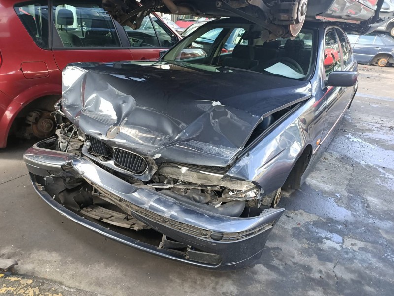 bmw serie 5 berlina (e39) del año 2000