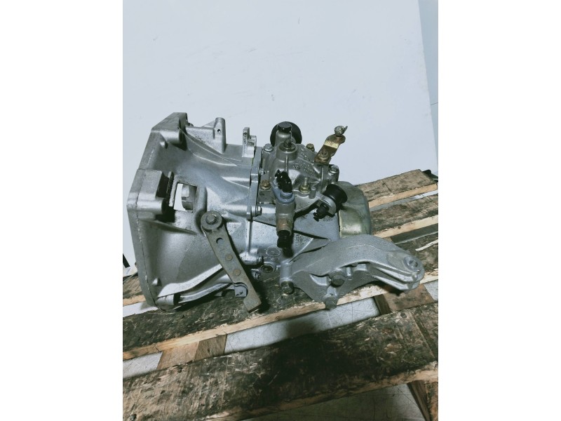 Recambio de caja cambios para fiat punto berl. (176) 55 s referencia OEM IAM   